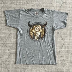 Vintage 2000s Y2K Eagle Products South Dakota Skull Graphic Grey Tee Shirt